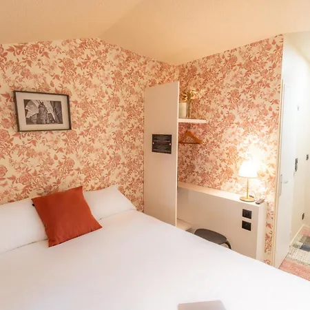 Du Theatre Hotel 2*