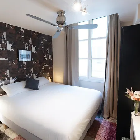 Du Theatre Hotel 2*